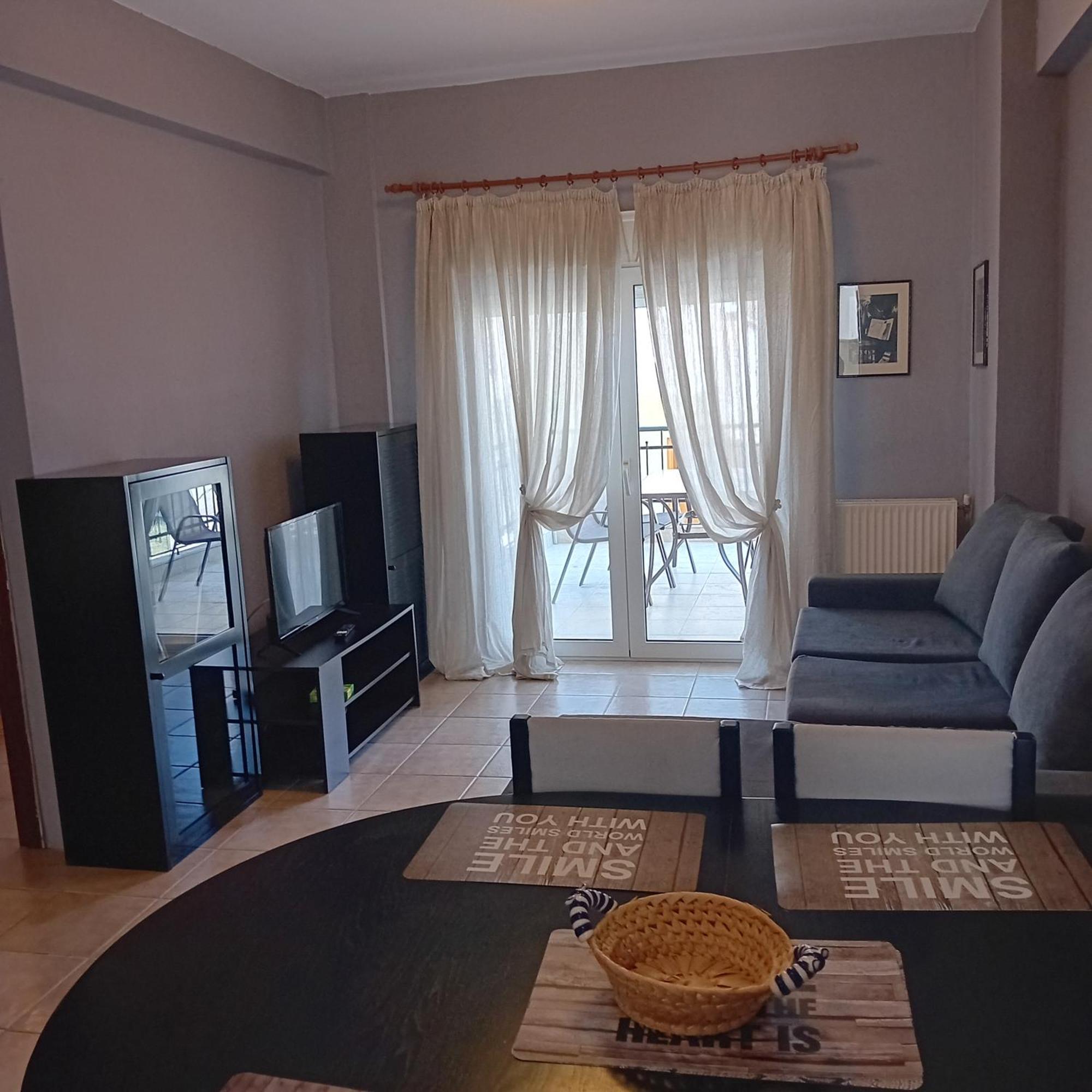 Stef Lux Home Of Kриопиги Стая снимка